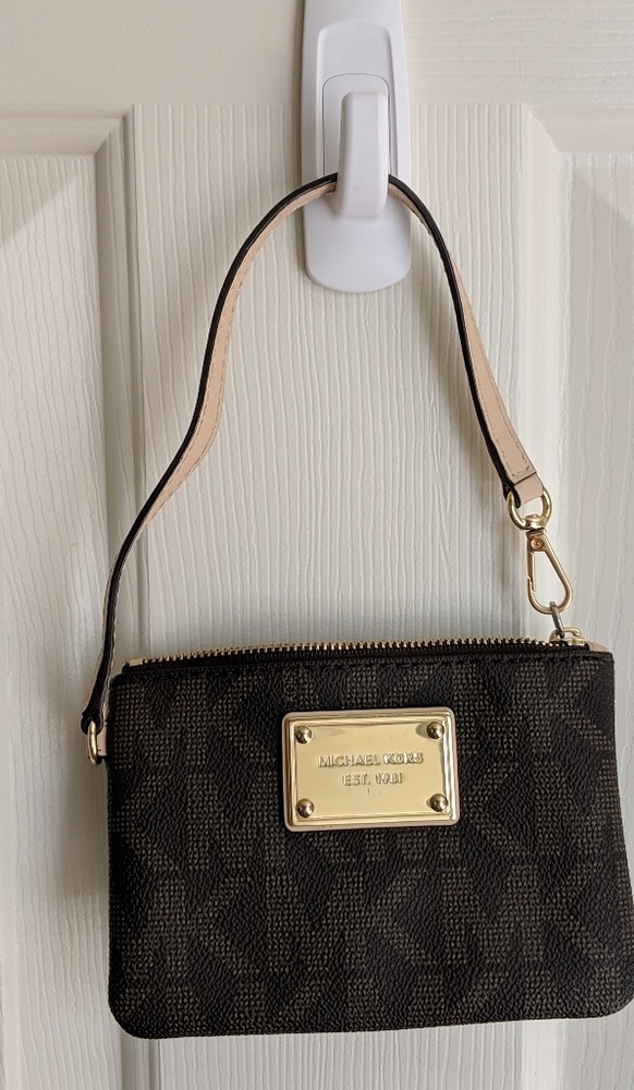 Michael Kors wristlet purse